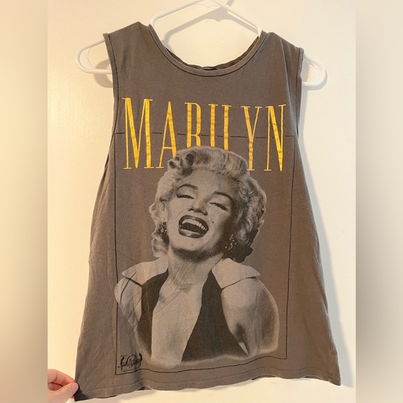 Marilyn Monroe Muscle Top w/ Heart Cutout on Back - Wet Seal - Size Small - Picture 2 of 4